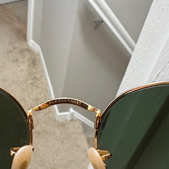 Ray-Ban Classic Gold Frame Sunglasses - Picture 2 of 3